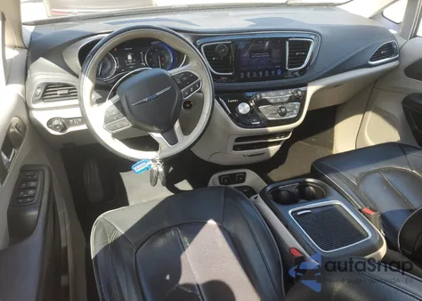 2017 Chrysler Pacifica Limited z USA, uszkodzony, nr VIN 2C4RC1GG9HR660367